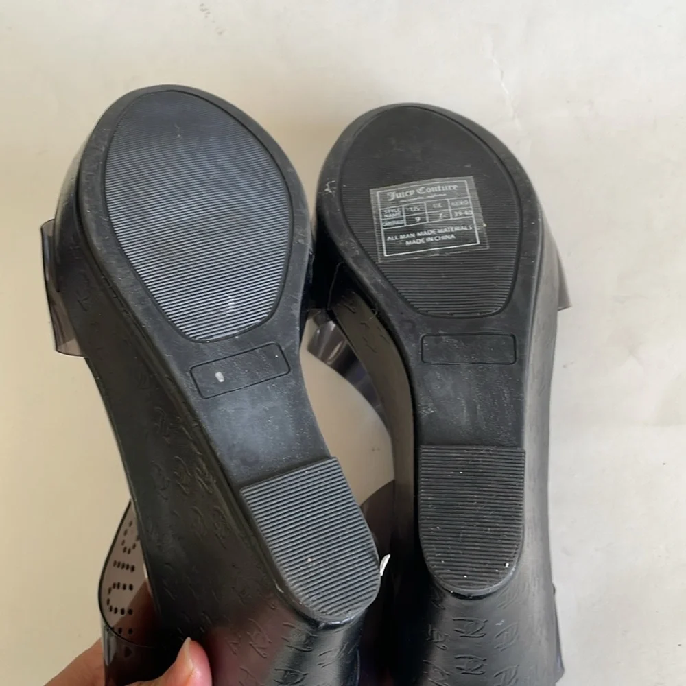 Juicy Couture Carefully Black Clear Strappy Y2K Wedge Sandals size 9